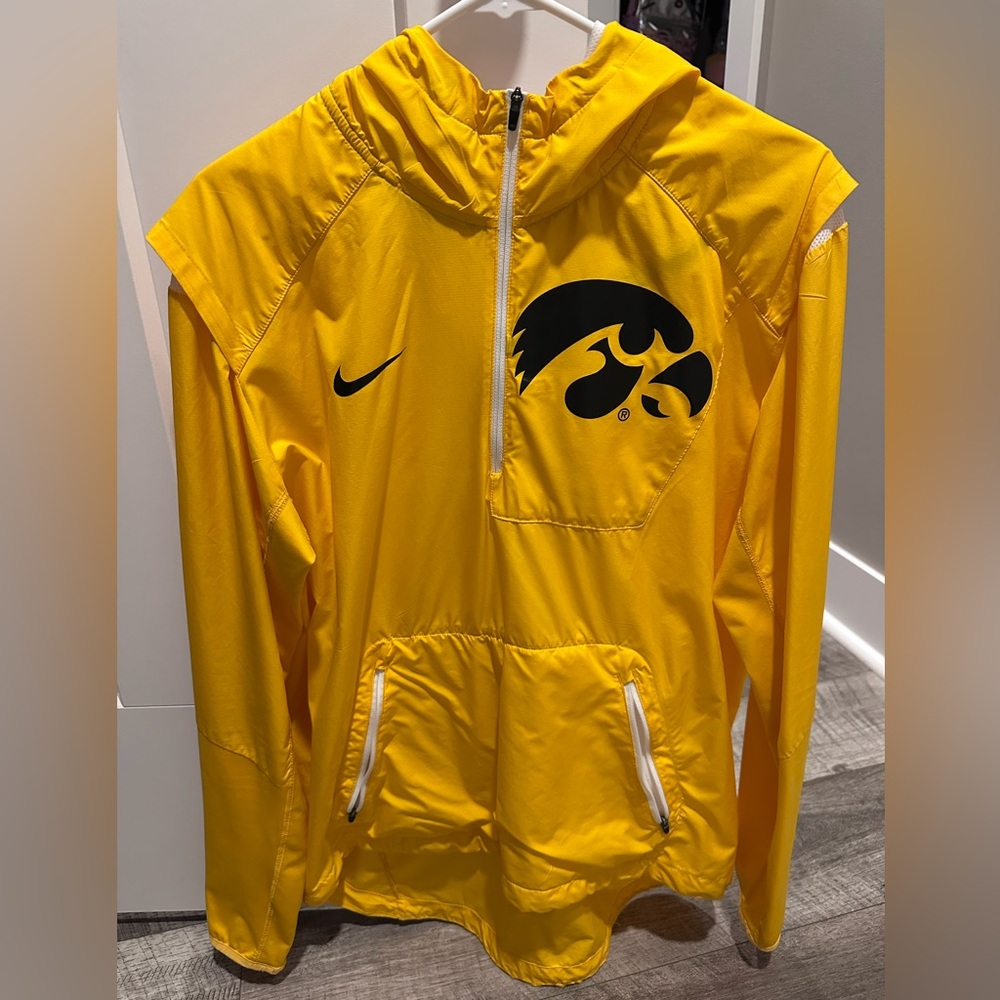 Iowa Hawkeye Nike Pullover Rain Jacket